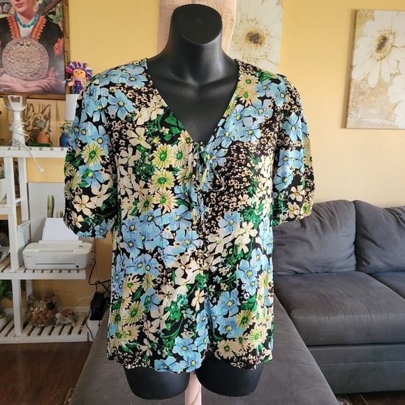 Sahara Floral Blouse - Picture 1 of 6